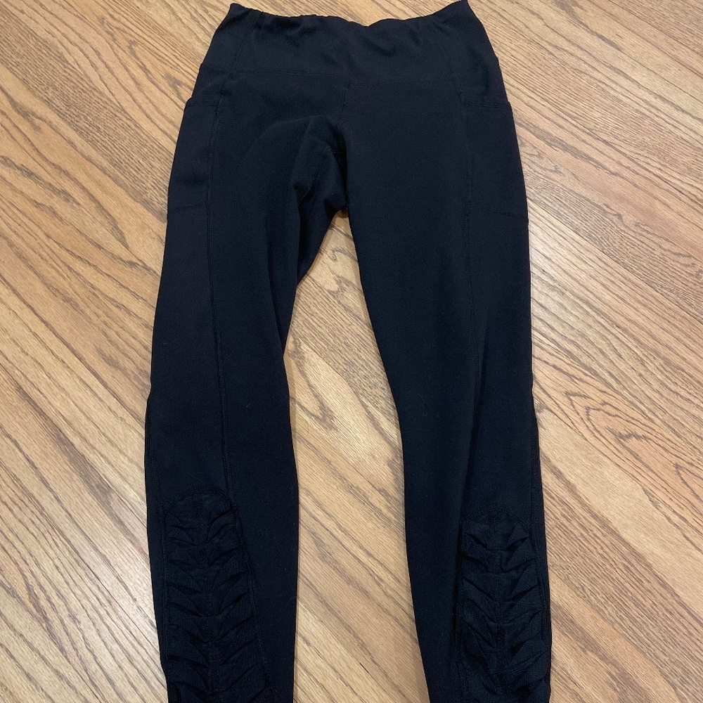 Yogalicious "Lux" High Waist Side Pocket 7/8 Ankle Legging with Curved Yoke